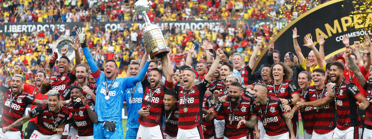A Gazeta  Cruzeiro e Vasco empatam no Mineirão e continuam sob